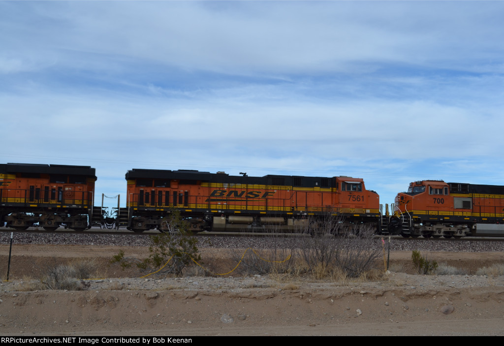 BNSF 7561